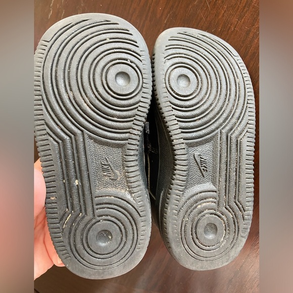 Nike Air Force 1 Low Black Toddler Kids Sneaker Shoes Triple Black 8C - Picture 8 of 9